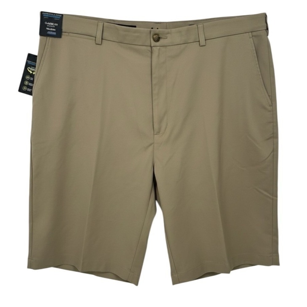 Roundtree & Yorke Performance Classic Fit Flat Front Beige Shorts Mens 46" X 11"